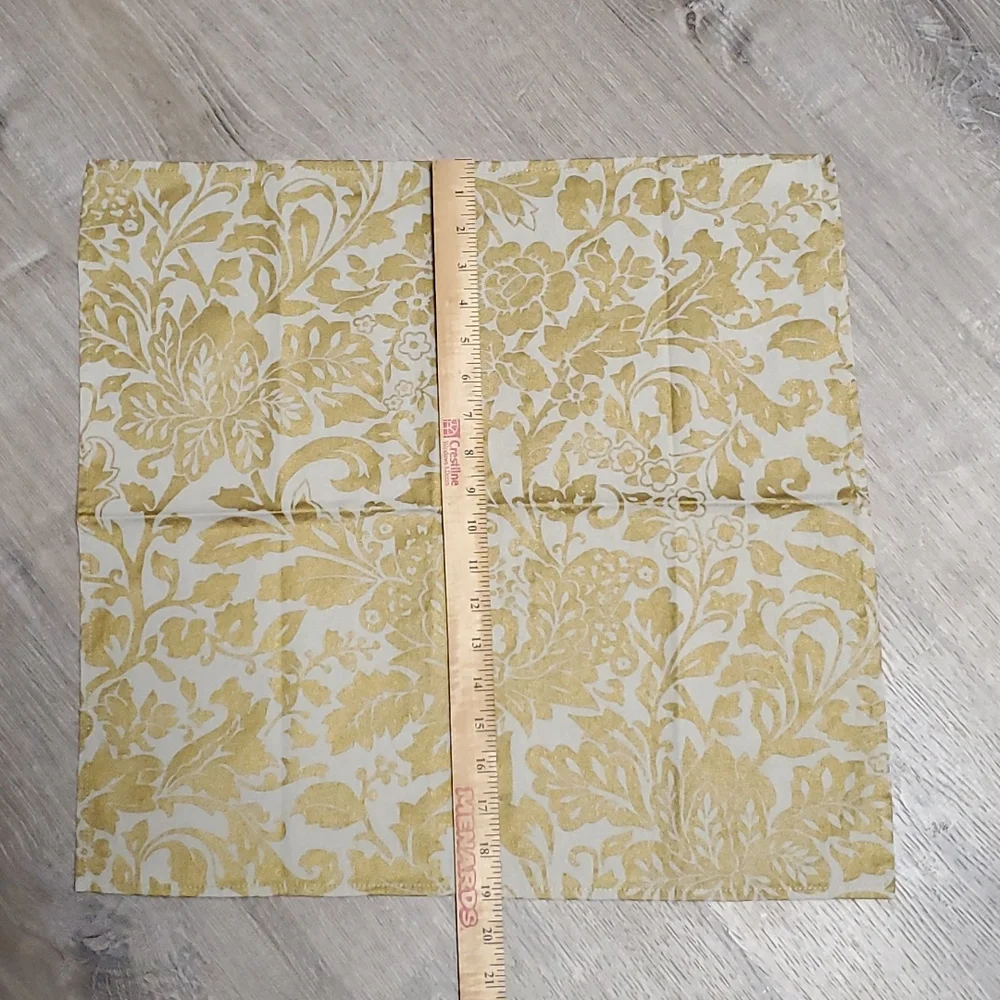 Williams Sonoma Bundle Lit of 8 cotton table napkins floral gold